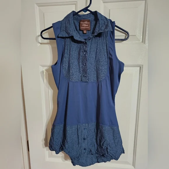 UnderCover Agent Kathleen Kirkwood S Blue Bubble Hem Blouse Denim Preppy Coastal - Picture 2 of 7